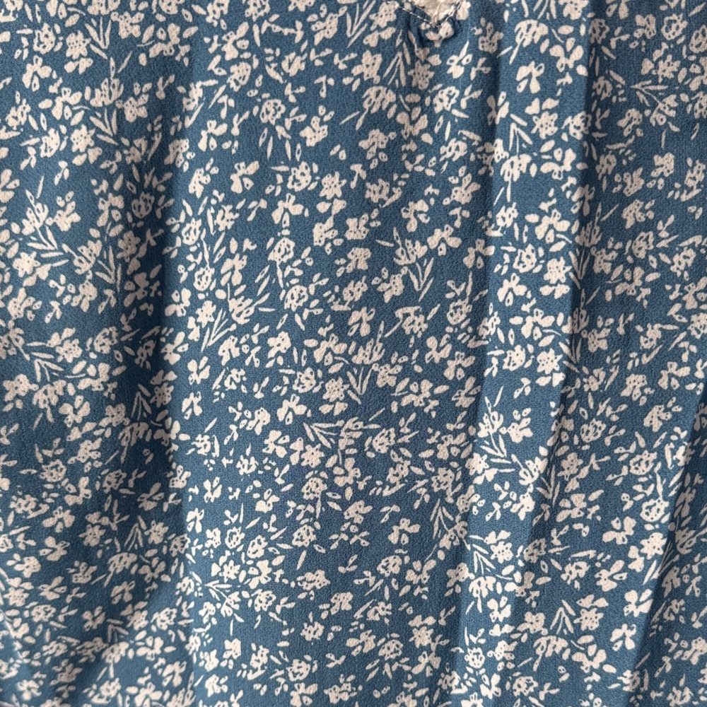 BloomChic Blue Floral V-Neck Top with White Crochet Trim - Picture 2 of 4